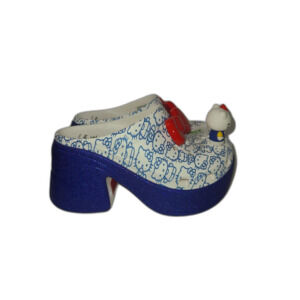Hello Kitty Platform Crocs Super Cute Charms RARE Glittery Red Bows NEW Size 7
